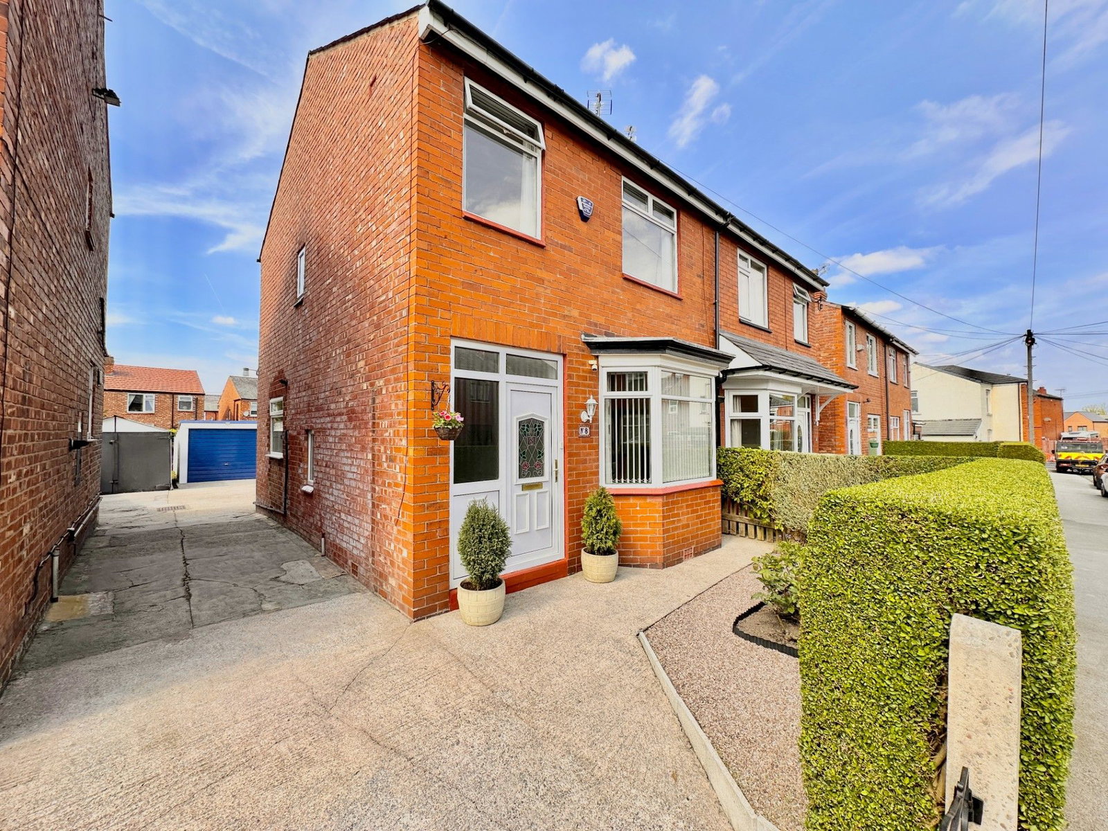 Semi Detached House for sale in Stockport, Whalley Road, Offerton, Stockport, SK2 5ST