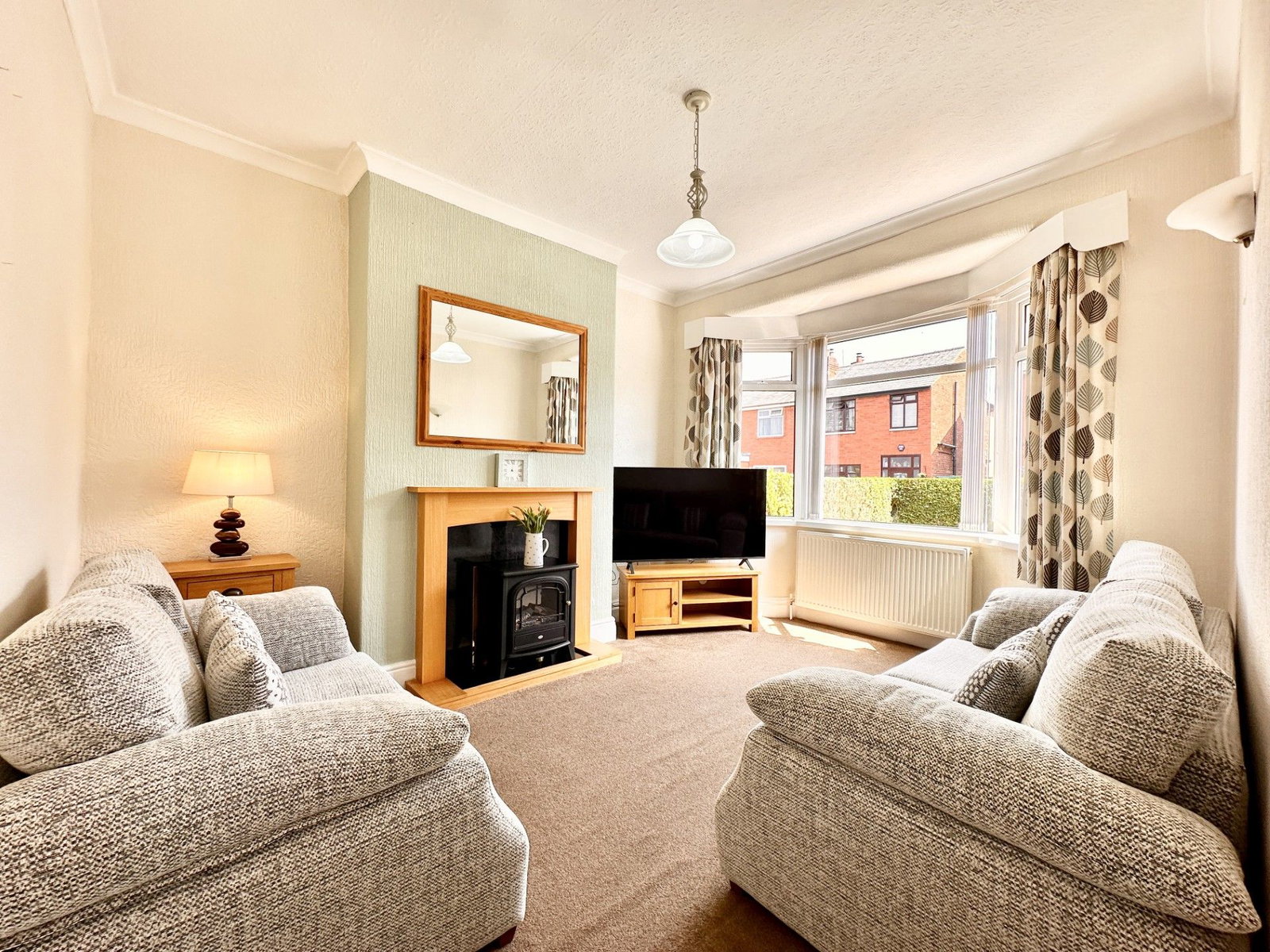 Semi Detached House for sale in Stockport, Whalley Road, Offerton, Stockport, SK2 5ST