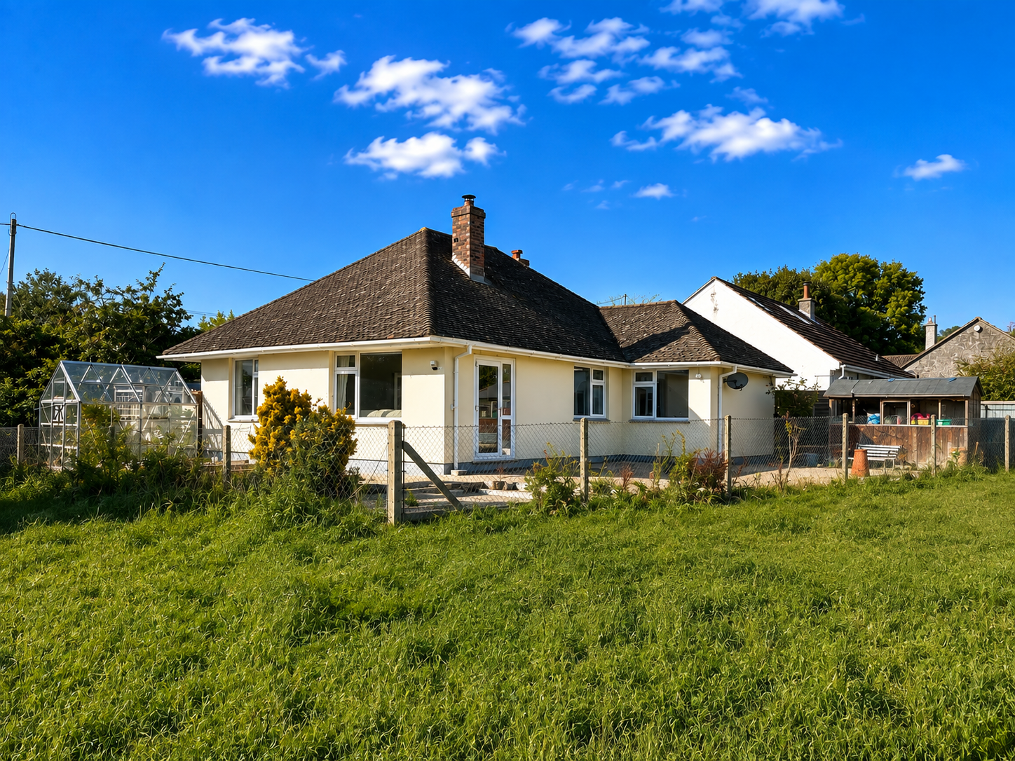 Bungalow in Axminster 5