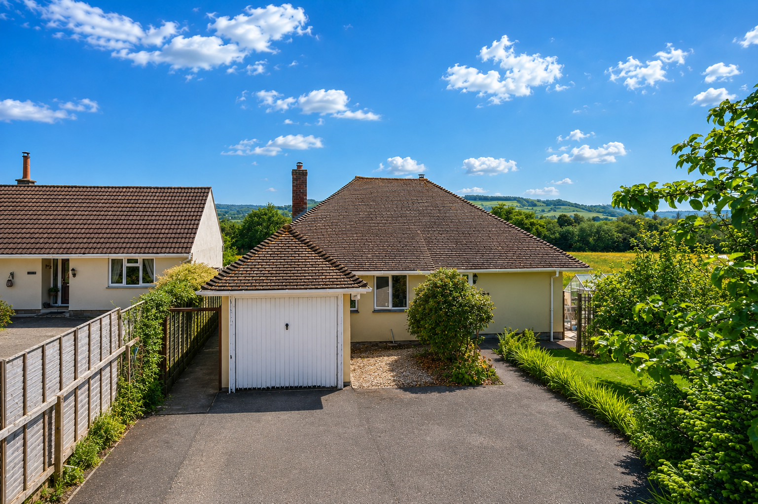Bungalow for sale in Axminster, Whitford, Axminster, EX13 7NW, 1202 m²