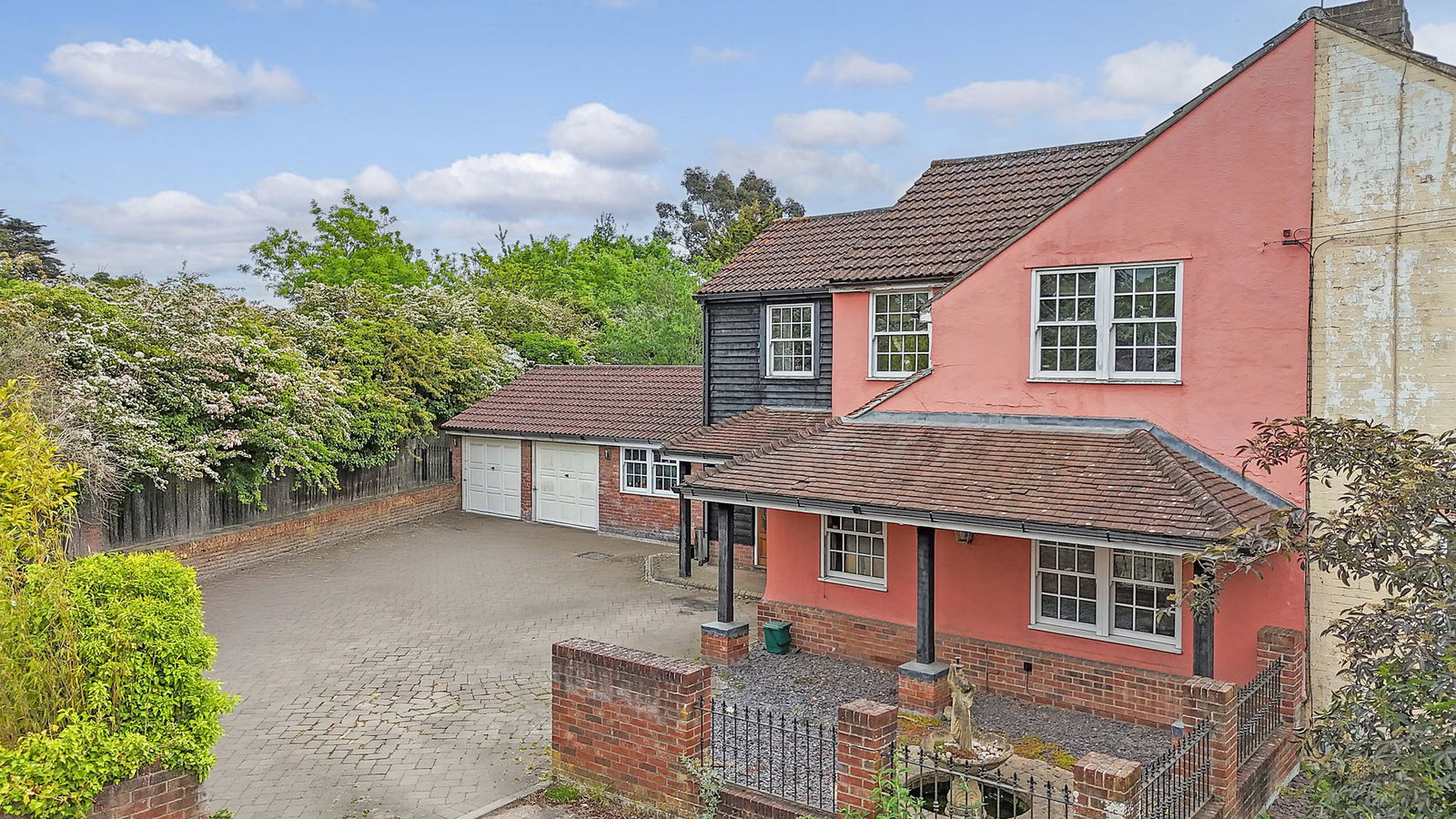 Semi Detached House in Colchester
