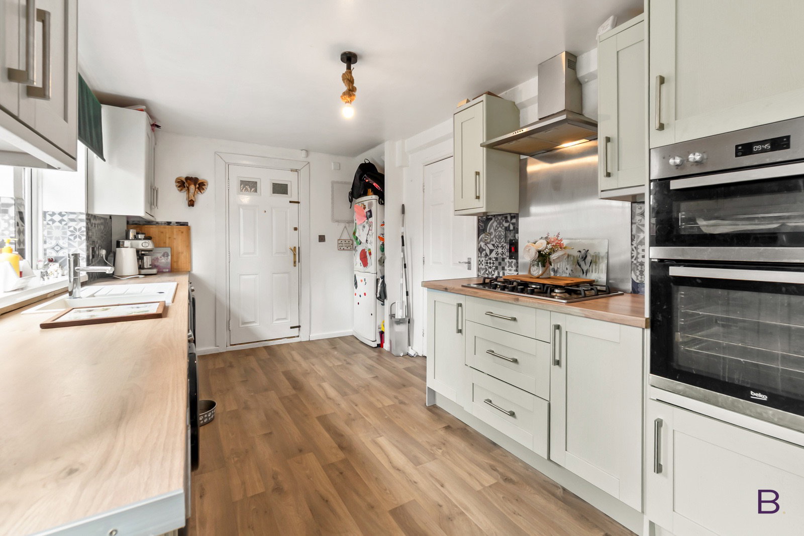 Semi Detached House for sale in Bradford, Elmfield Drive, Bradford, BD6 1PX, 850 m²