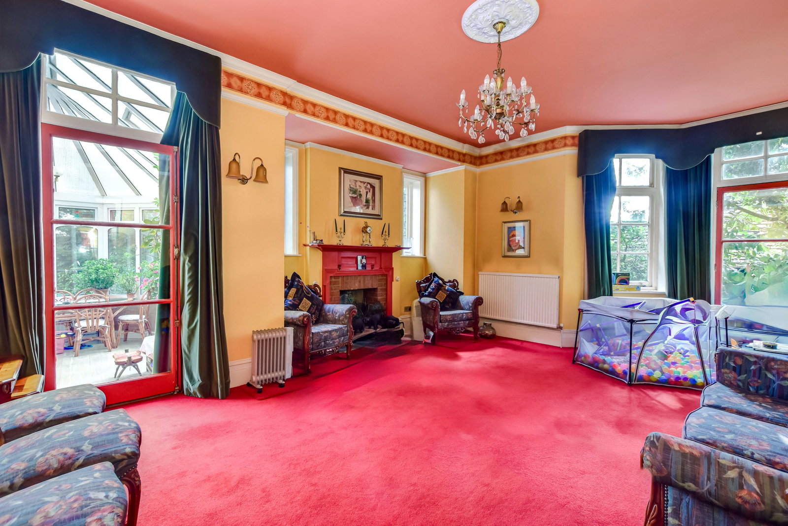 Detached House in Northwood