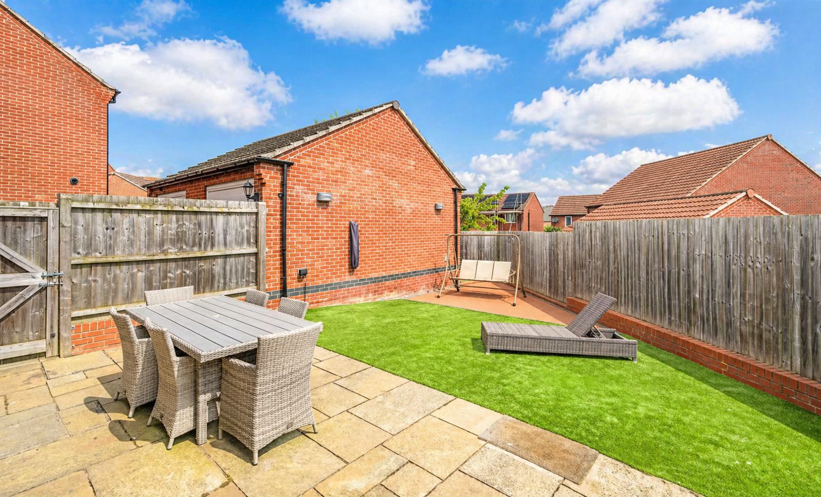 Detached House in Grantham