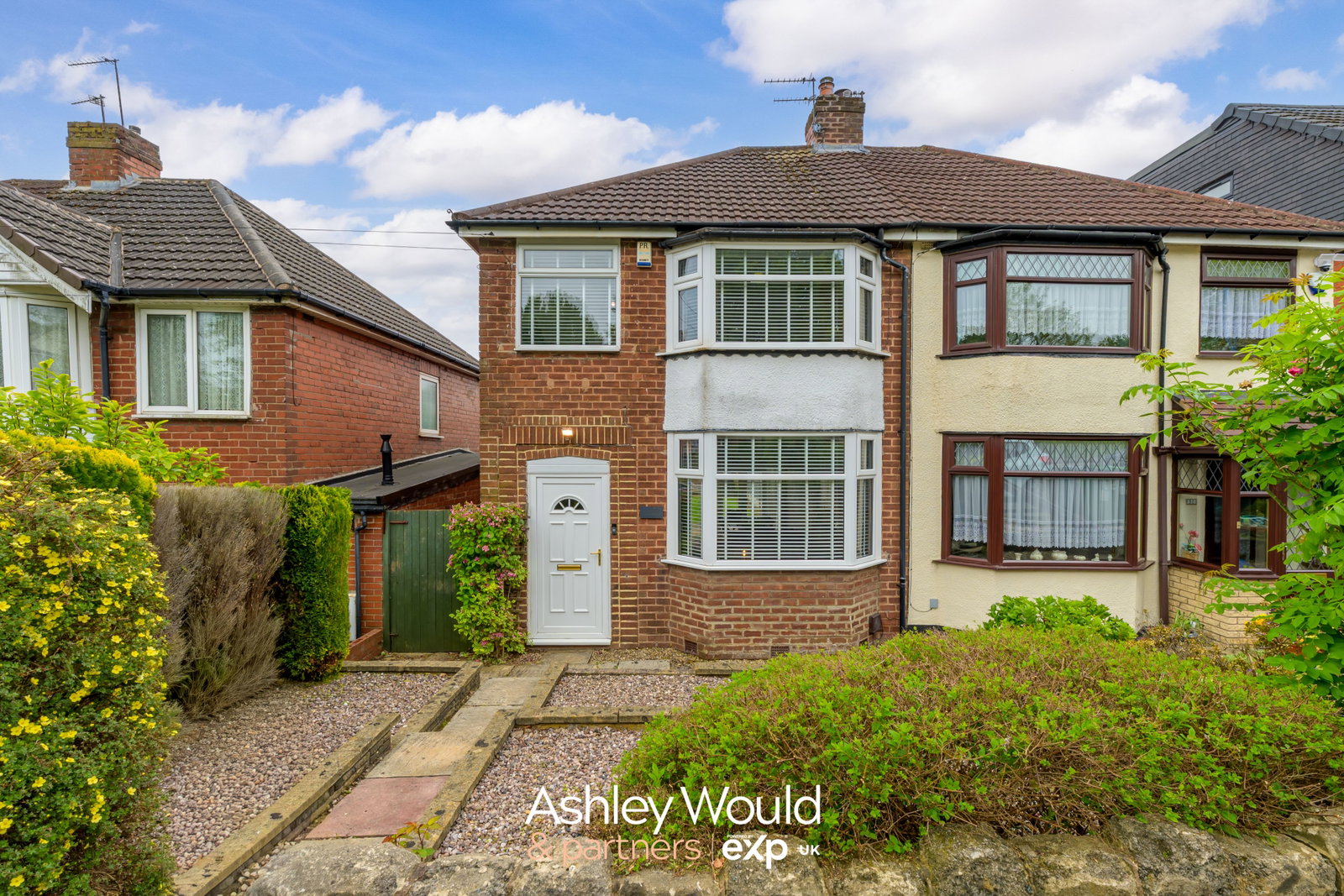 Semi Detached House in Oldbury