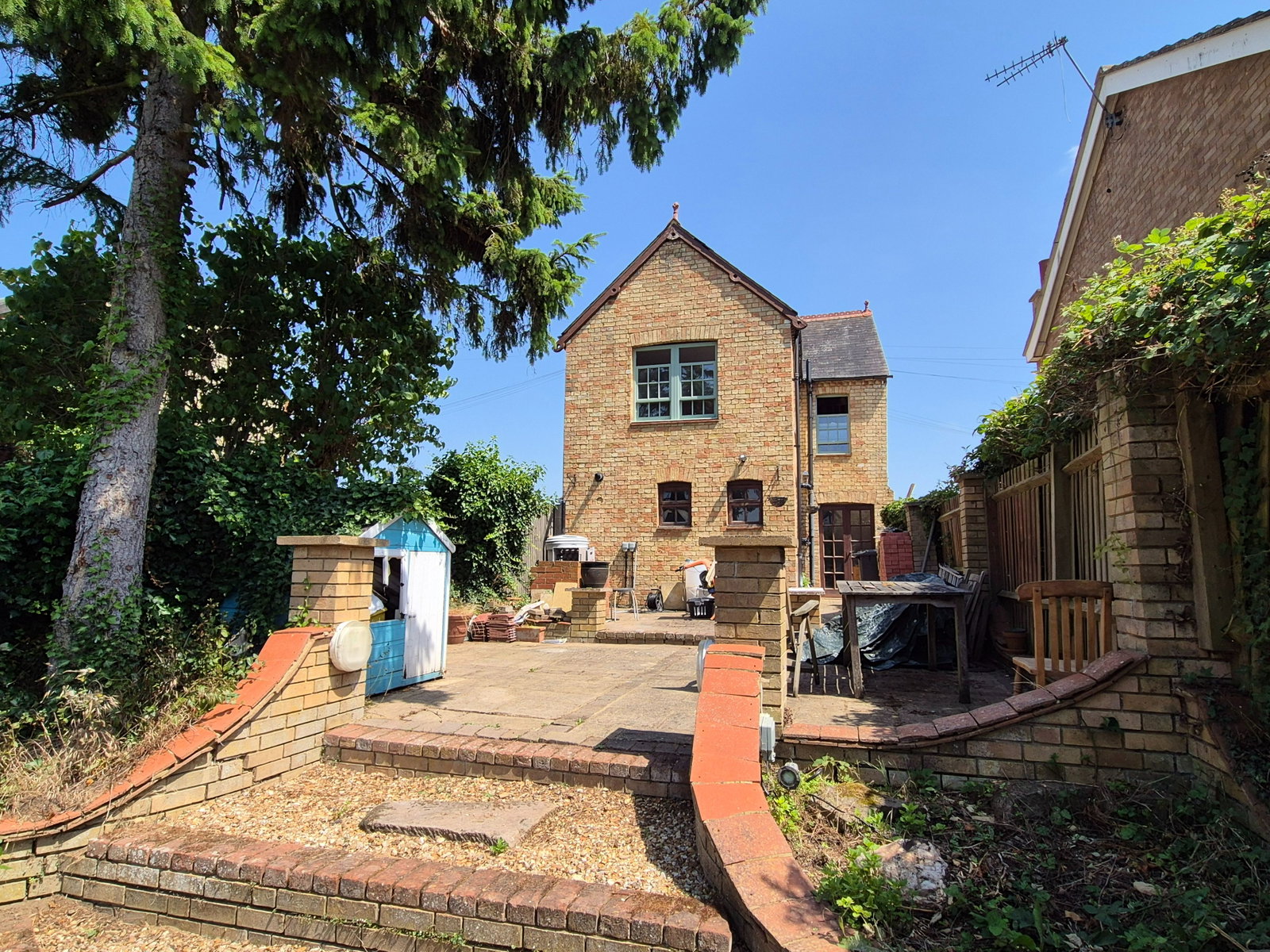 Detached House in Shefford