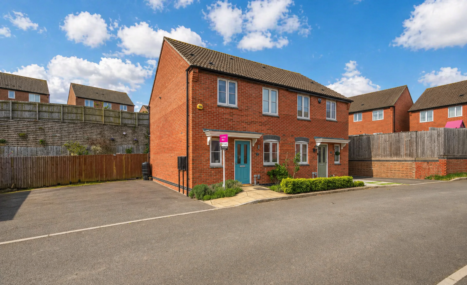 Semi Detached House in Grantham
