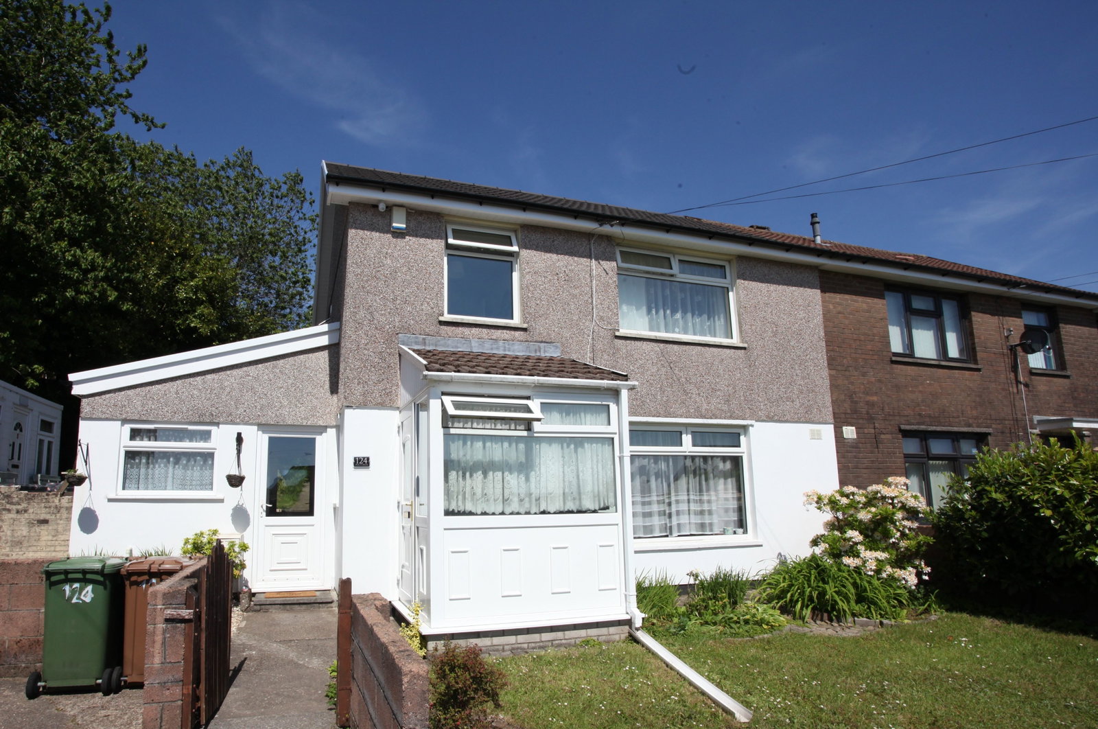 Semi Detached House in Caerphilly