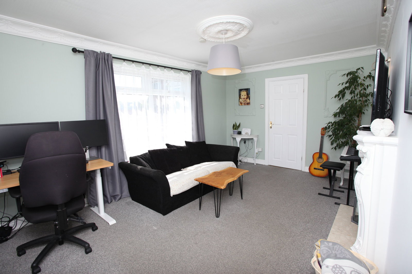 Semi Detached House in Caerphilly