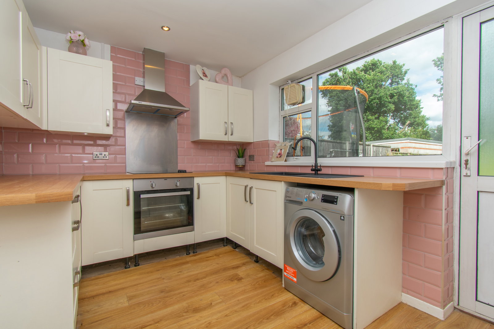 Semi Detached Bungalow in Leicester