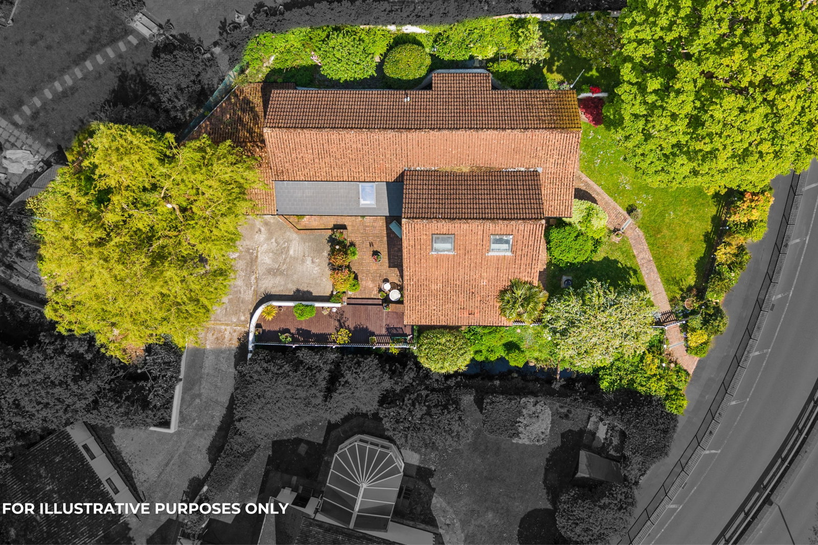 Detached House in Swansea