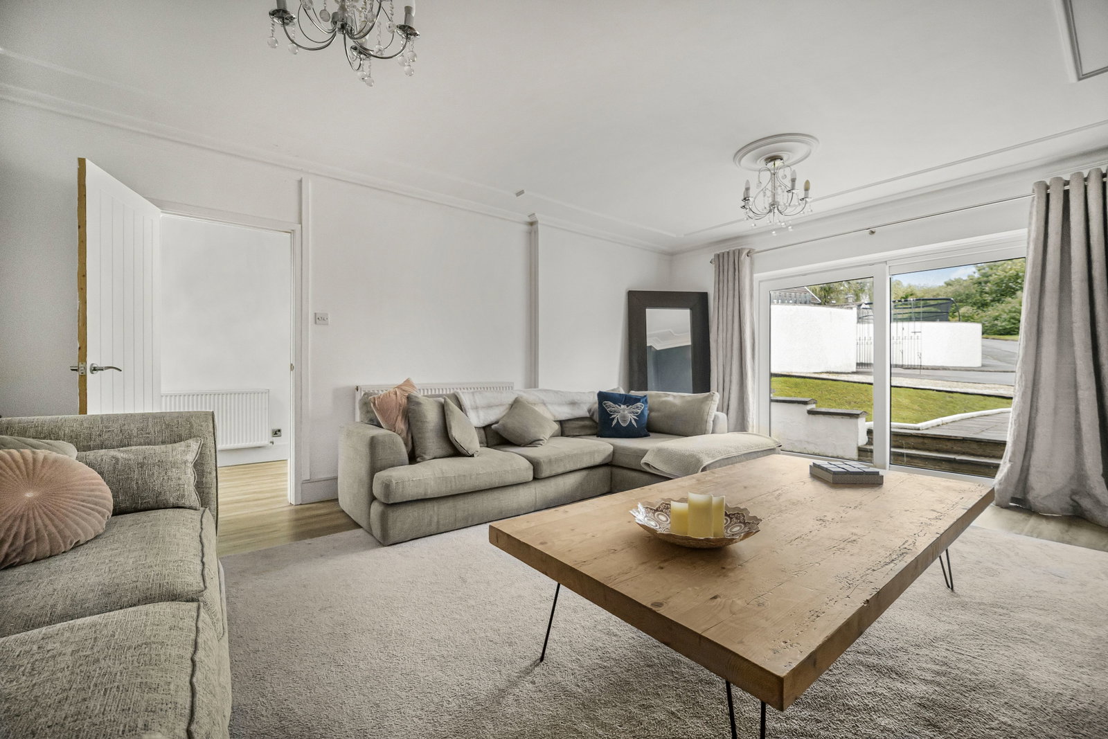 Detached House in Caerphilly