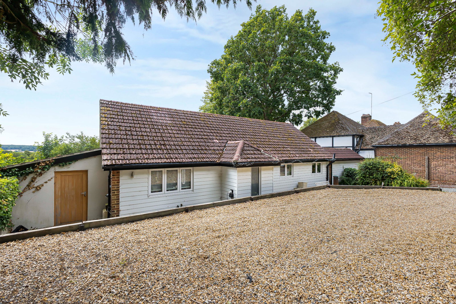Bungalow for sale in Sevenoaks, Pilgrims Way, Kemsing, Sevenoaks, 1287 m²