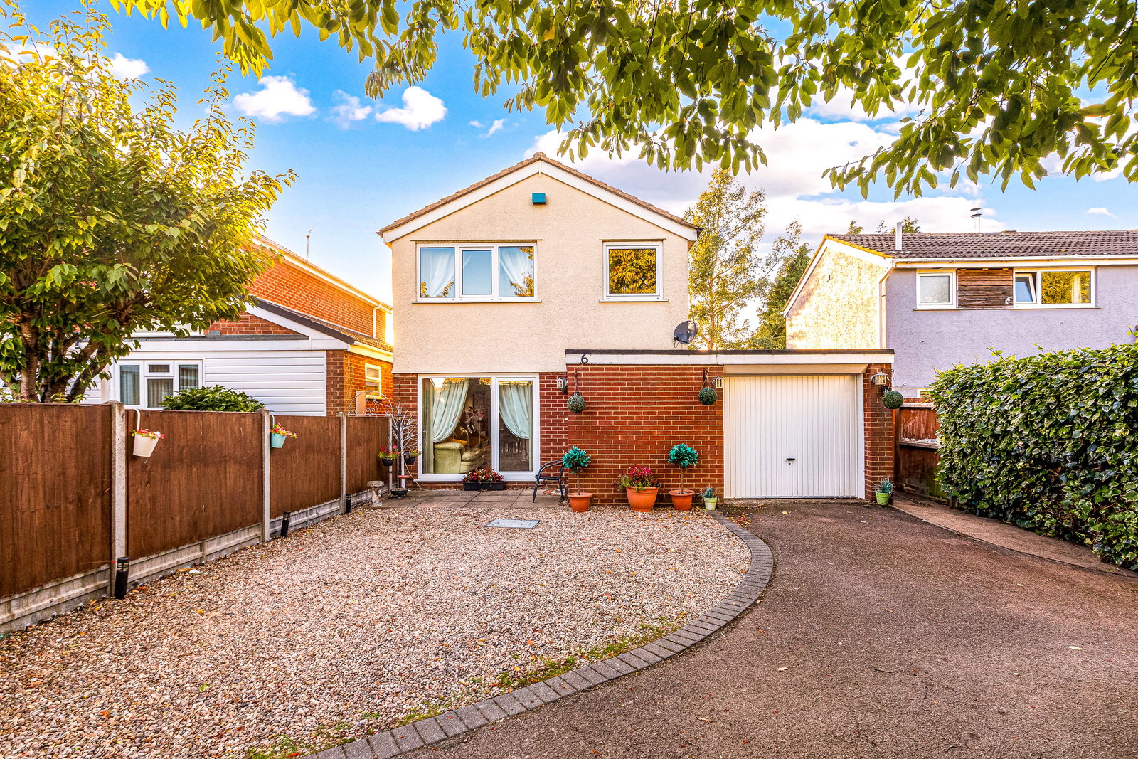 Detached House for sale in Leicester, Borrowdale Close, Earl Shilton, Leicester, LE9 7, 1253 m²