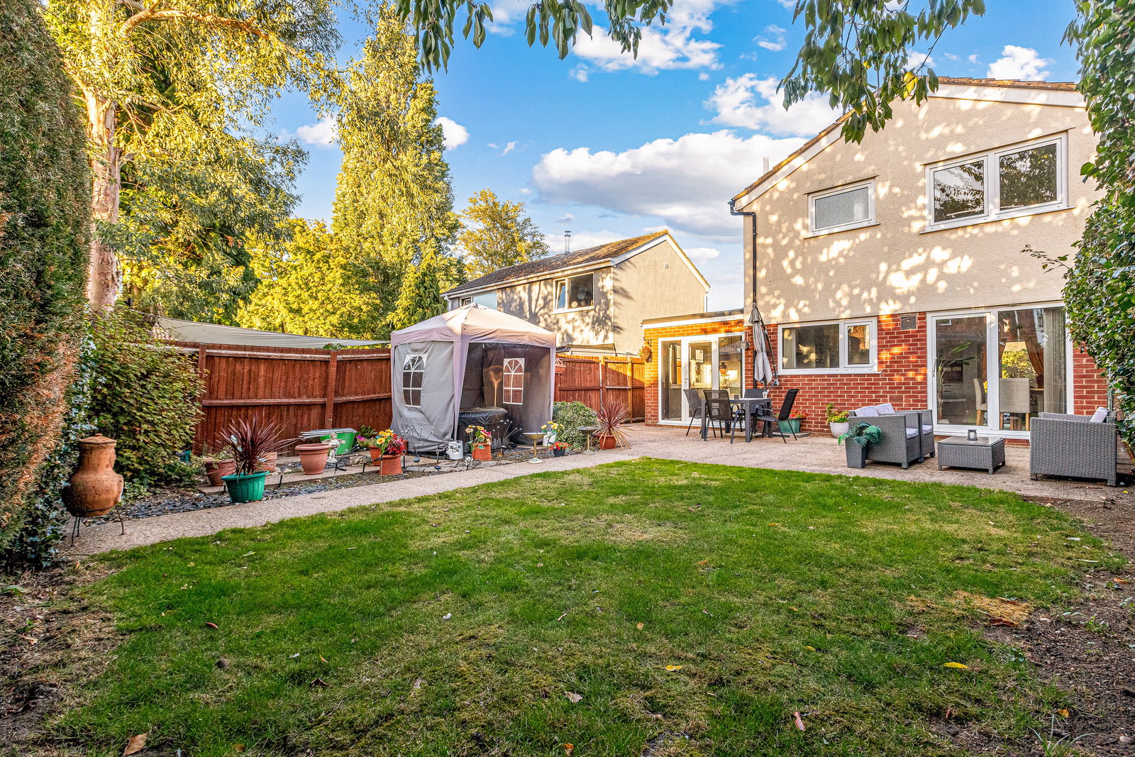 Detached House for sale in Leicester, Borrowdale Close, Earl Shilton, Leicester, LE9 7, 1253 m²