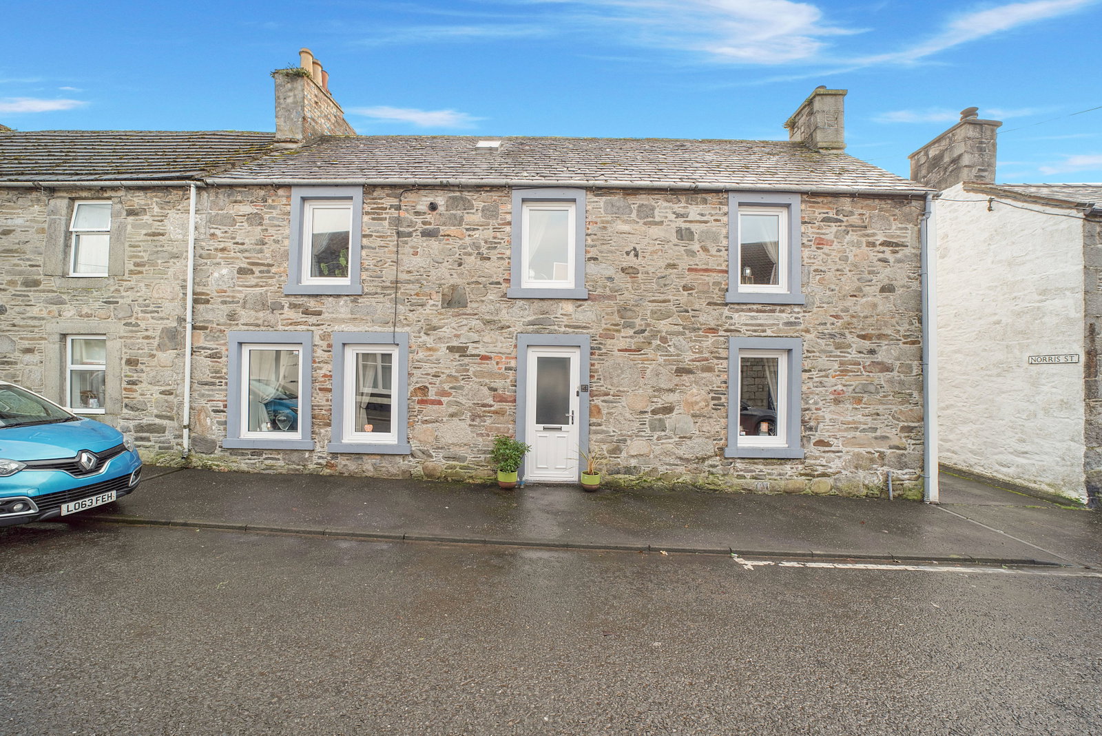 End Of Terrace House in Newton Stewart