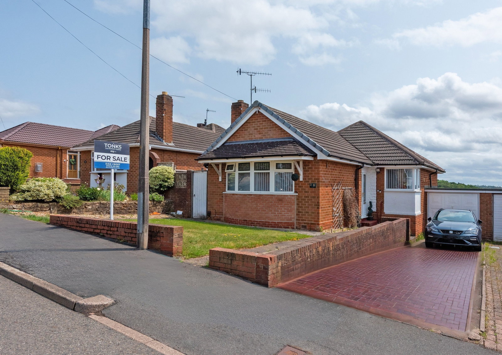 Bungalow in Dudley