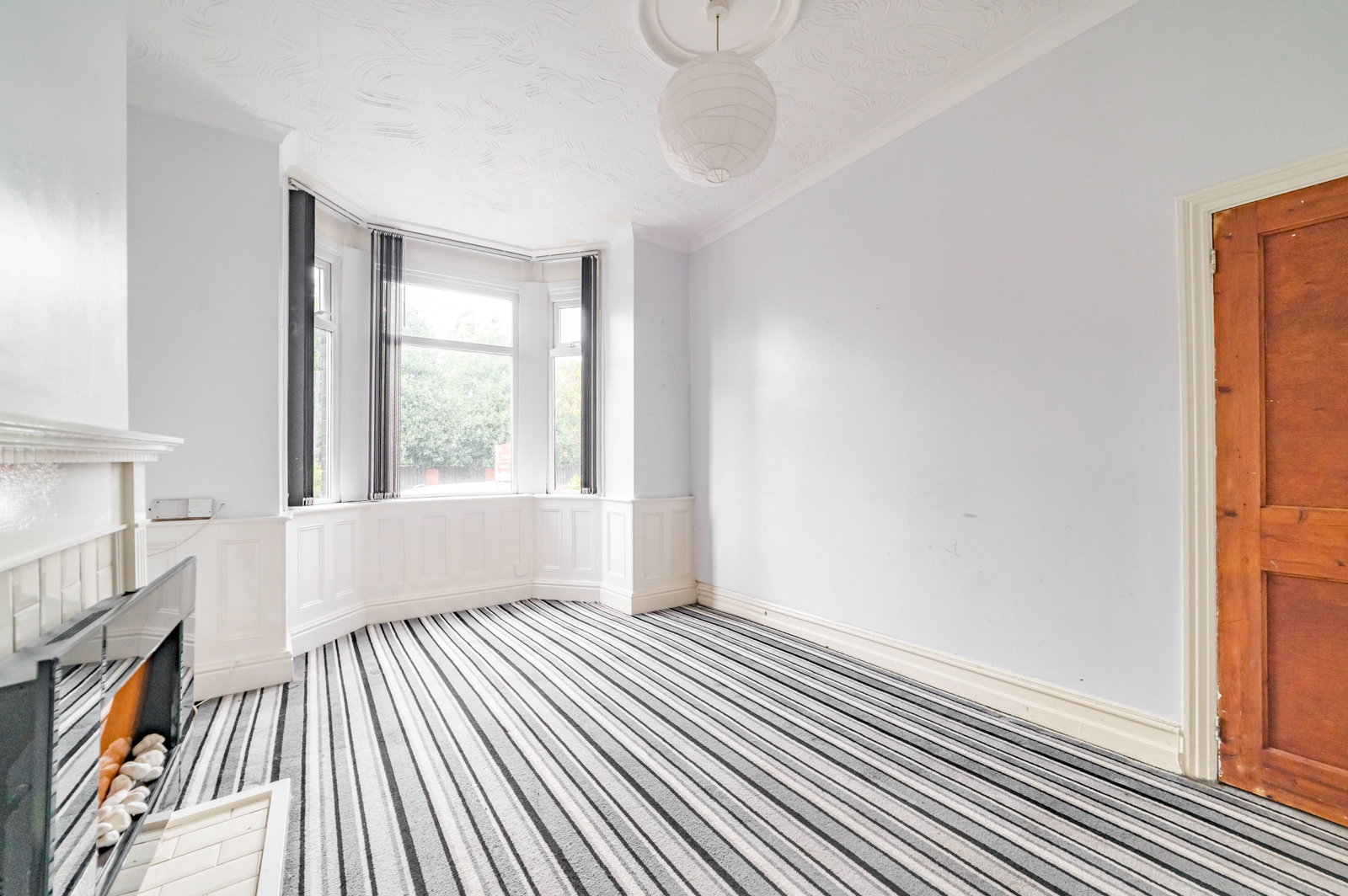 Terraced House for sale in Heywood, Rochdale Road East, Heywood, OL10 1QJ