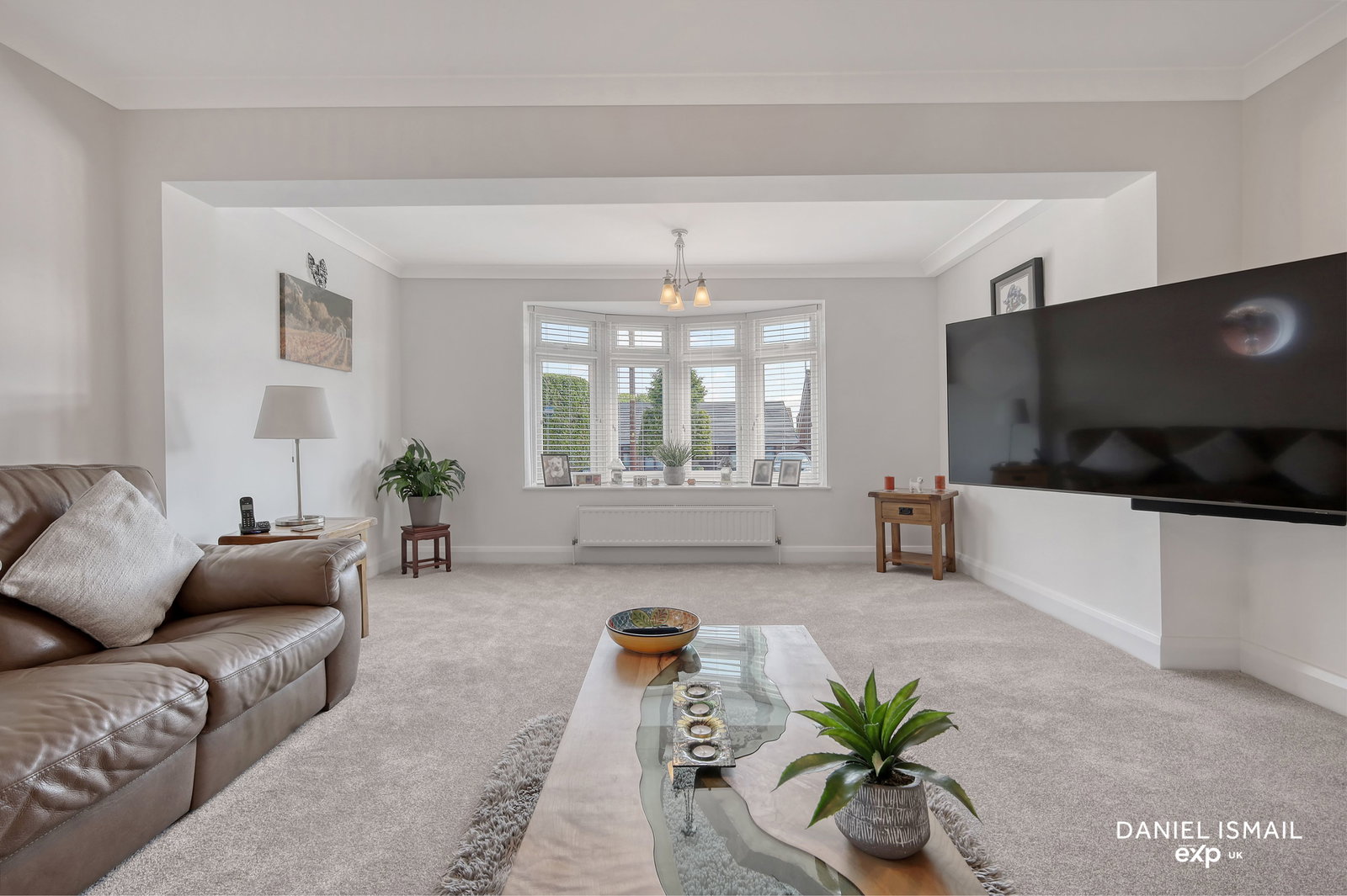 Detached House in Basildon
