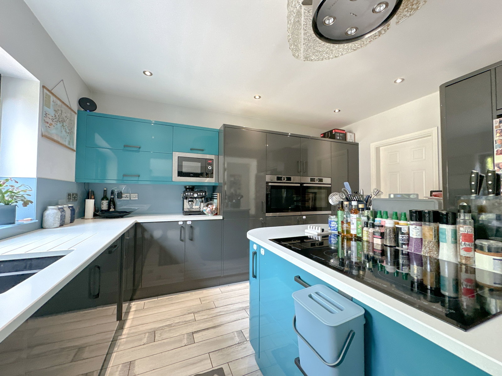 Detached House in Stoke-on-trent