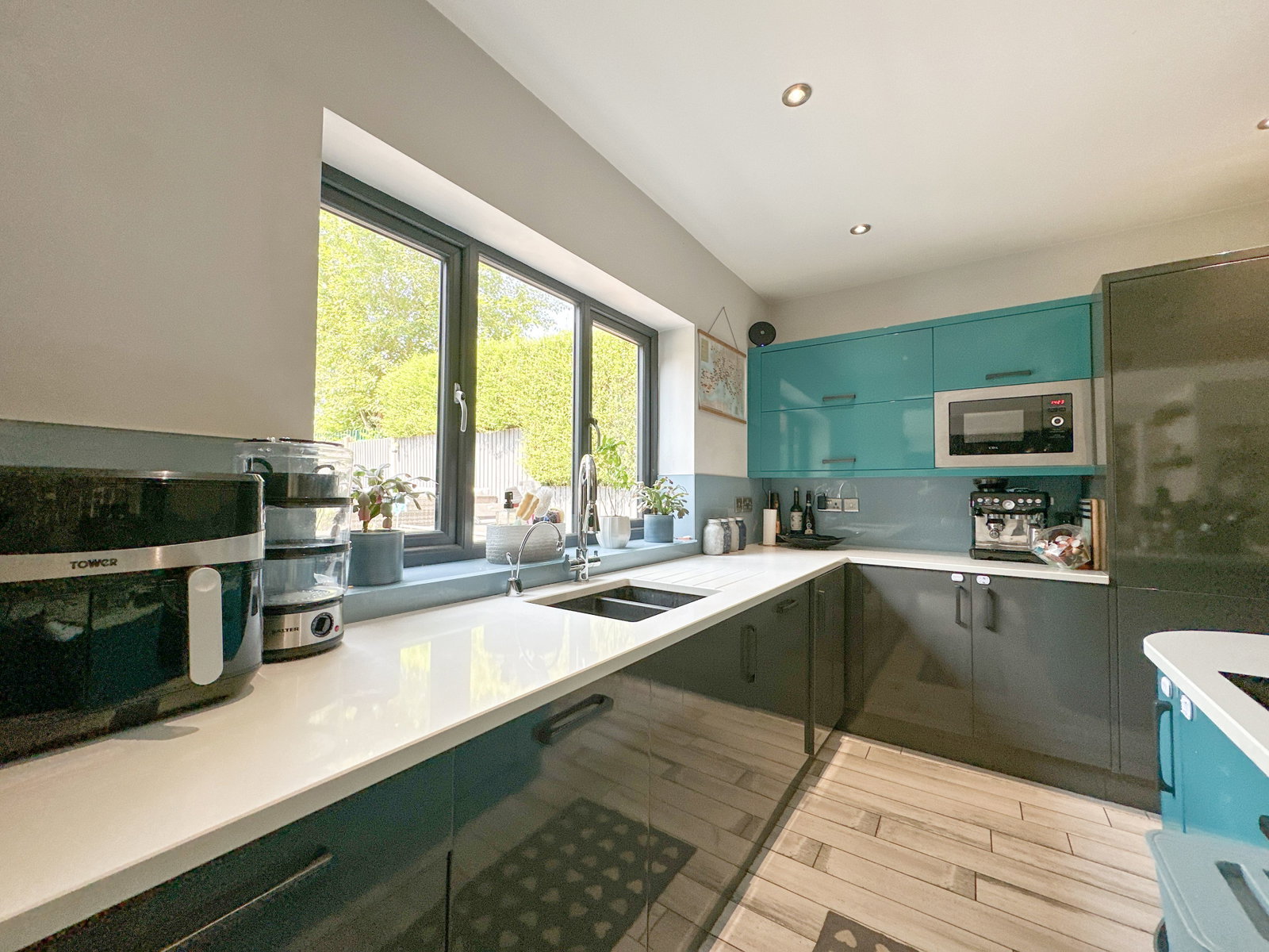 Detached House in Stoke-on-trent