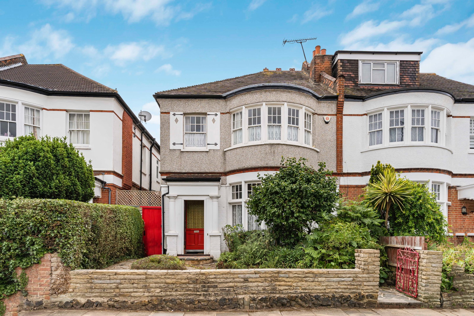 Semi Detached House in London