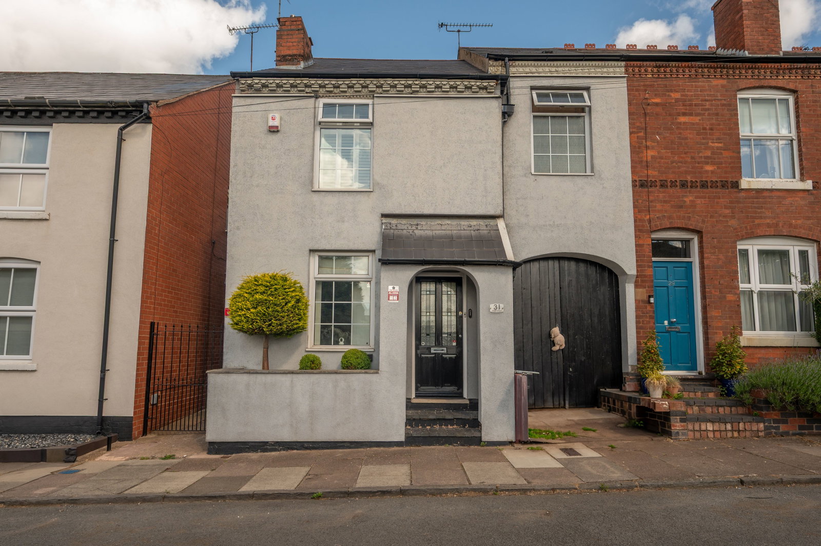 Terraced House for sale in Birmingham, Extended home with stunning open-plan kitchen & garden room – Bissell St, Quinton, Birmingham B32 1AH
