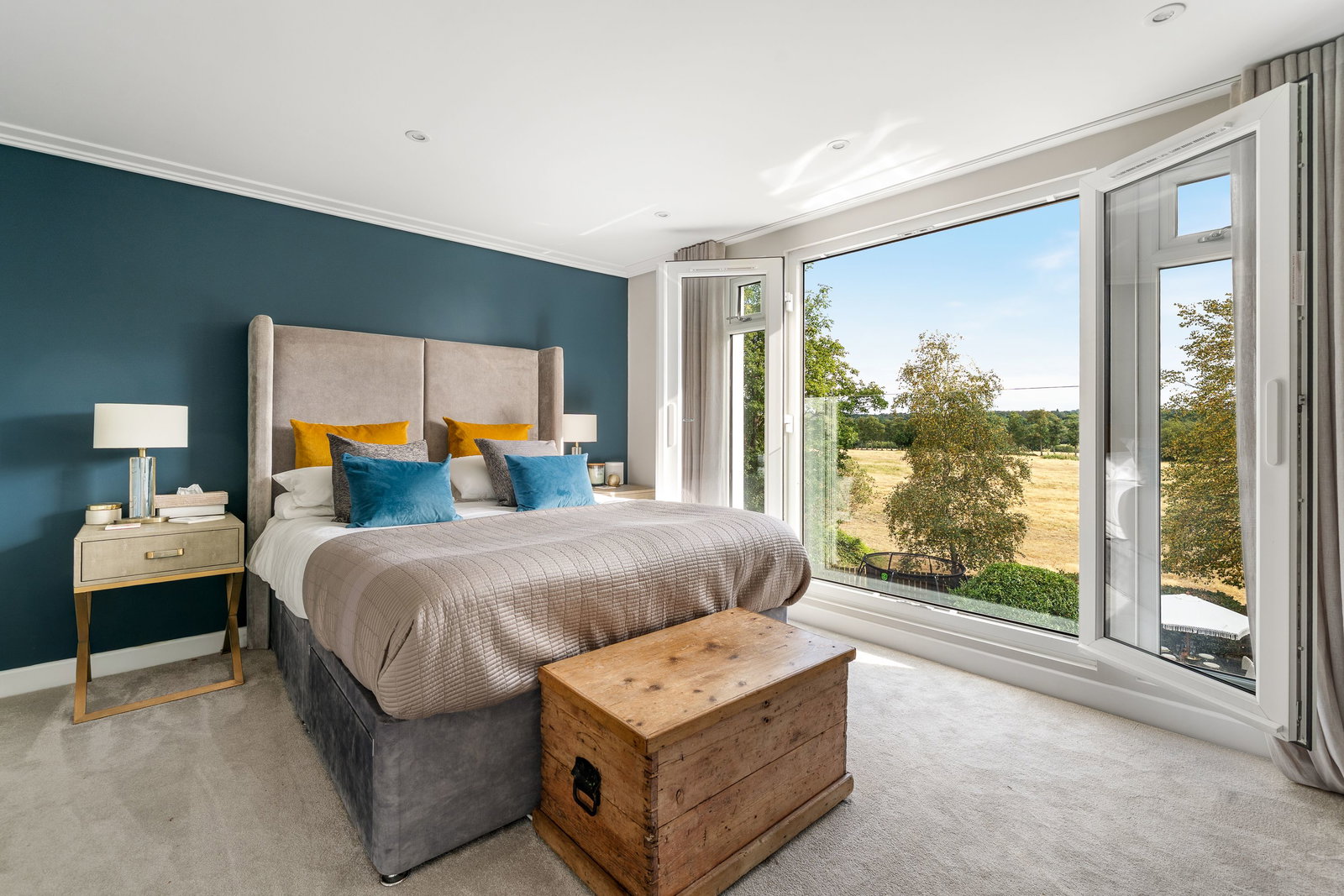 Detached House for sale in Lingfield, Lincolns Mead, Lingfield