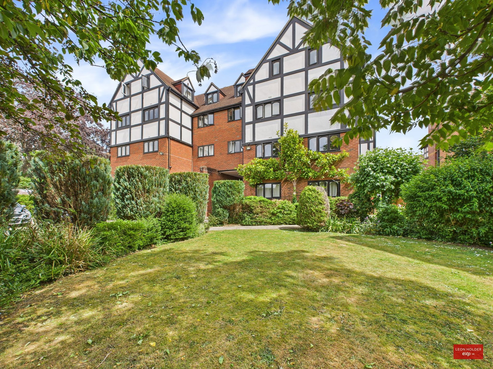 Flat in Gloucester