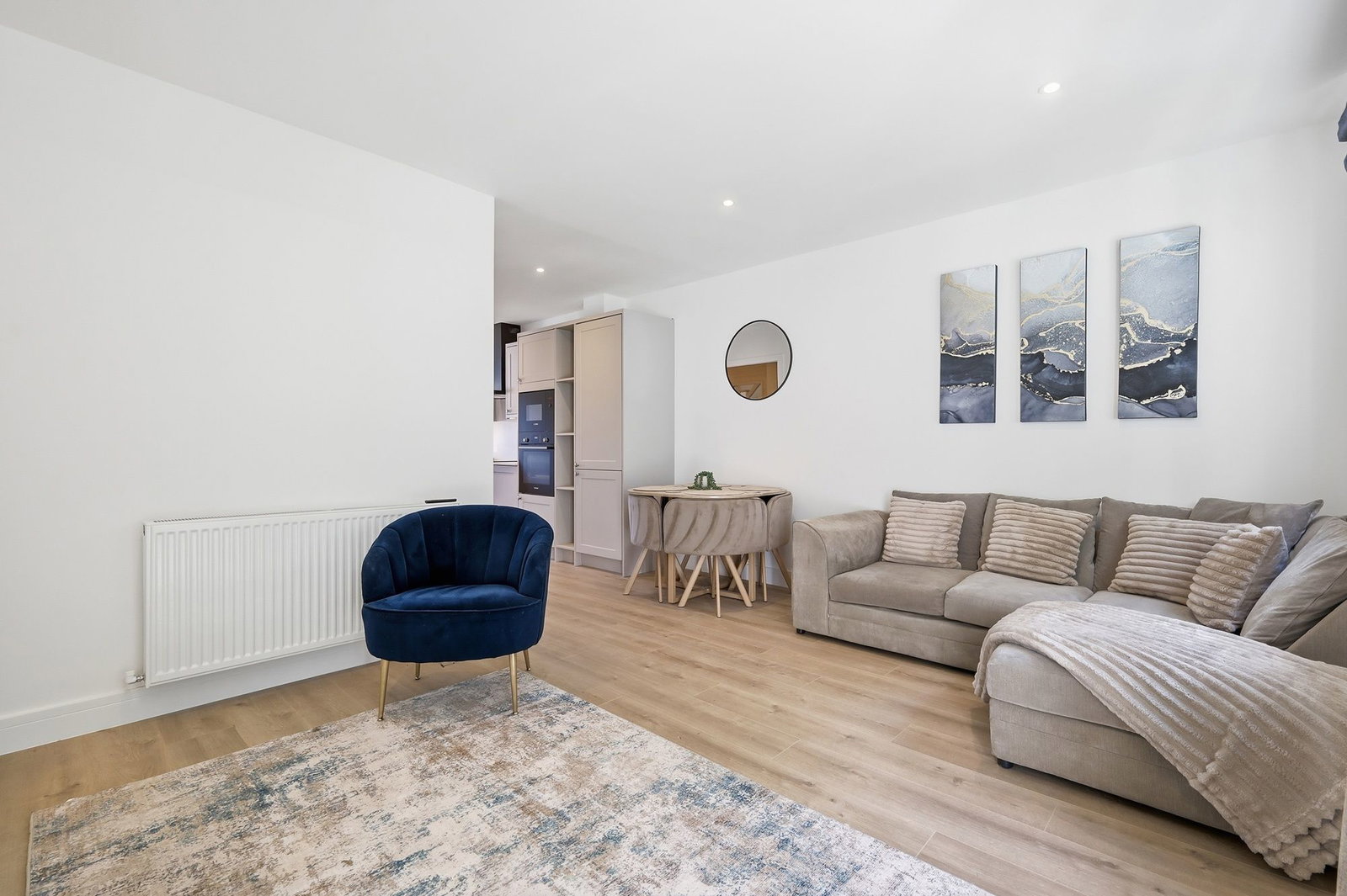 Terraced House for sale in Purley, Elmford Close, Purley, CR8, 1085 m²