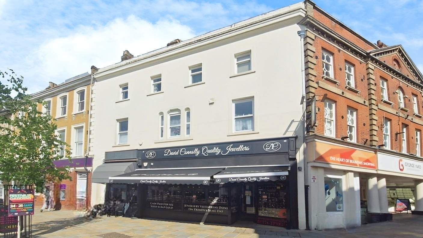 Retail Property High Street in Braintree