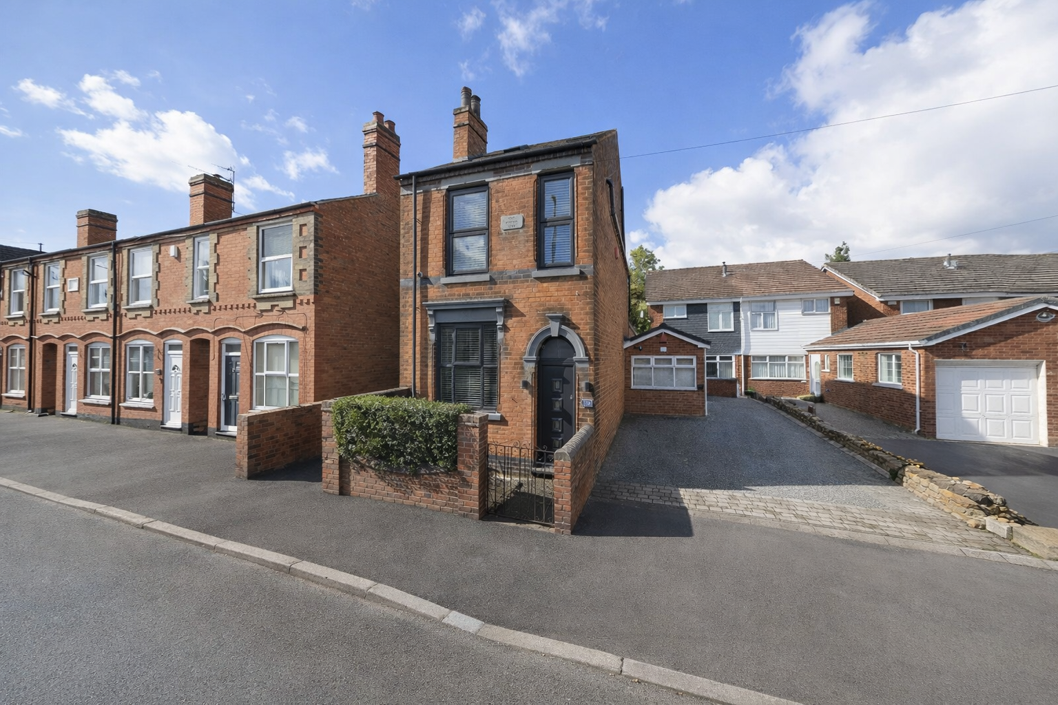 Detached House in Bilston