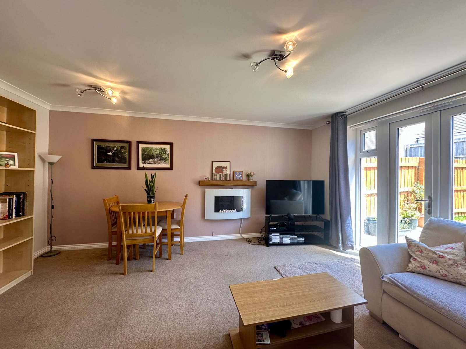 Semi Detached House in Newton Abbot