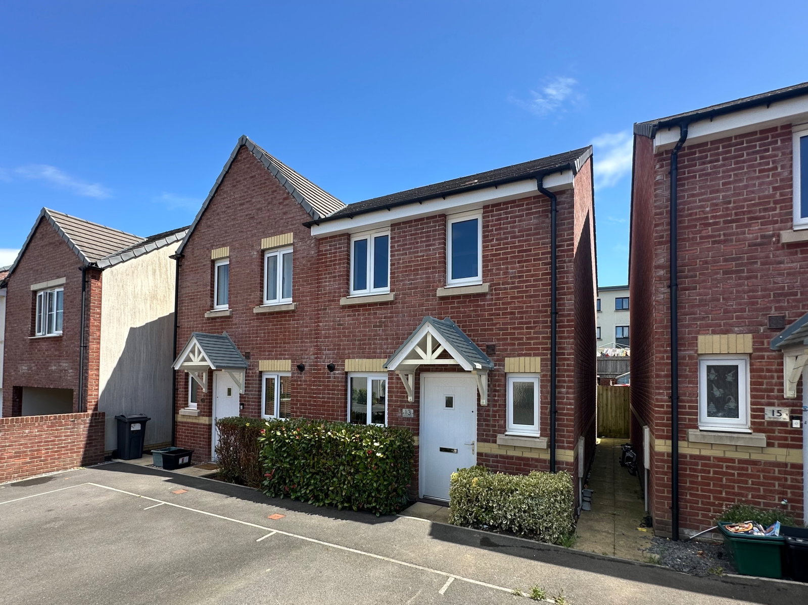 Semi Detached House in Newton Abbot