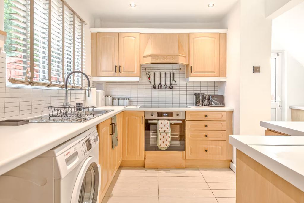 Semi Detached House in Loughborough 3
