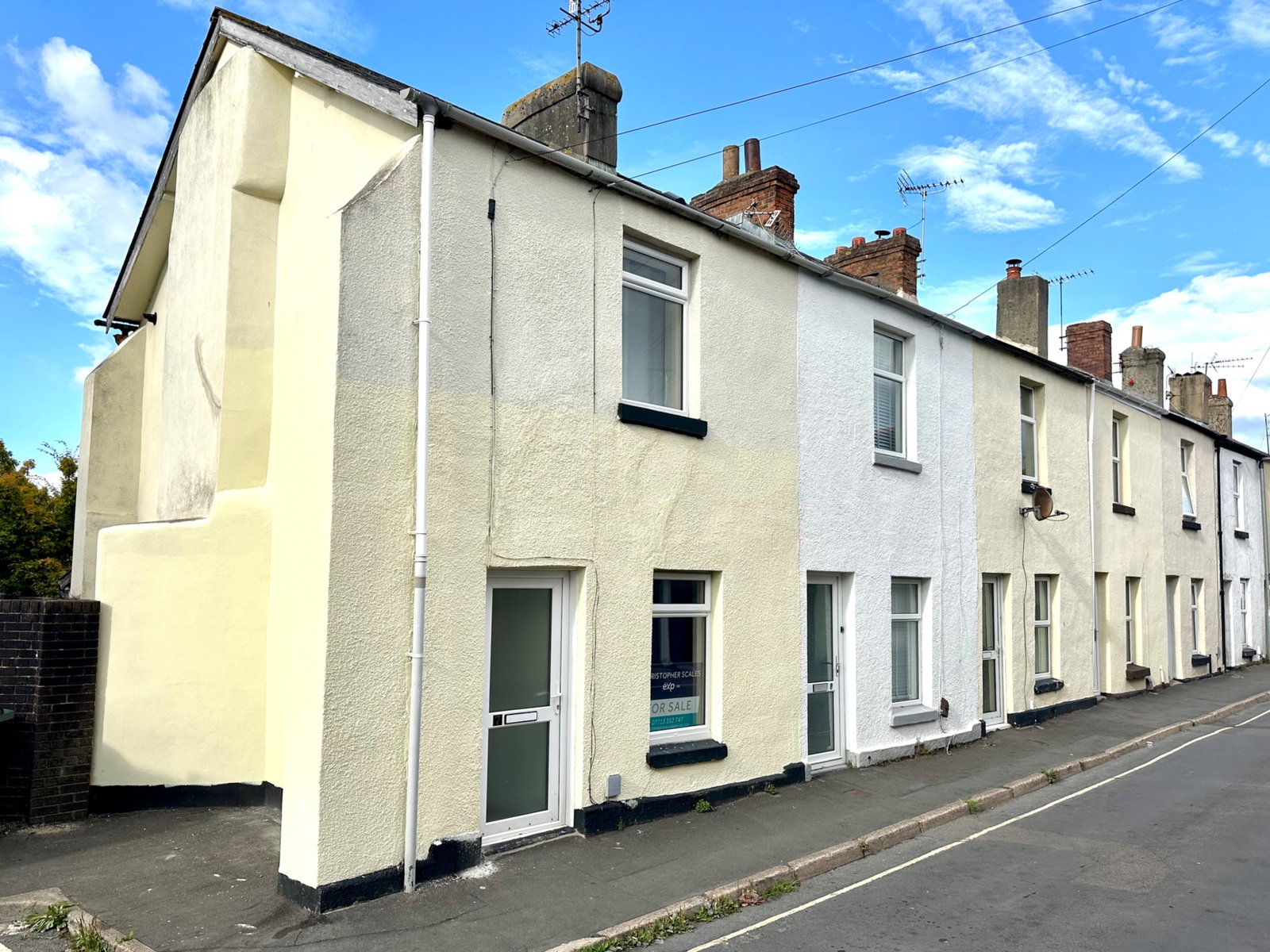 End Of Terrace House in Newton Abbot