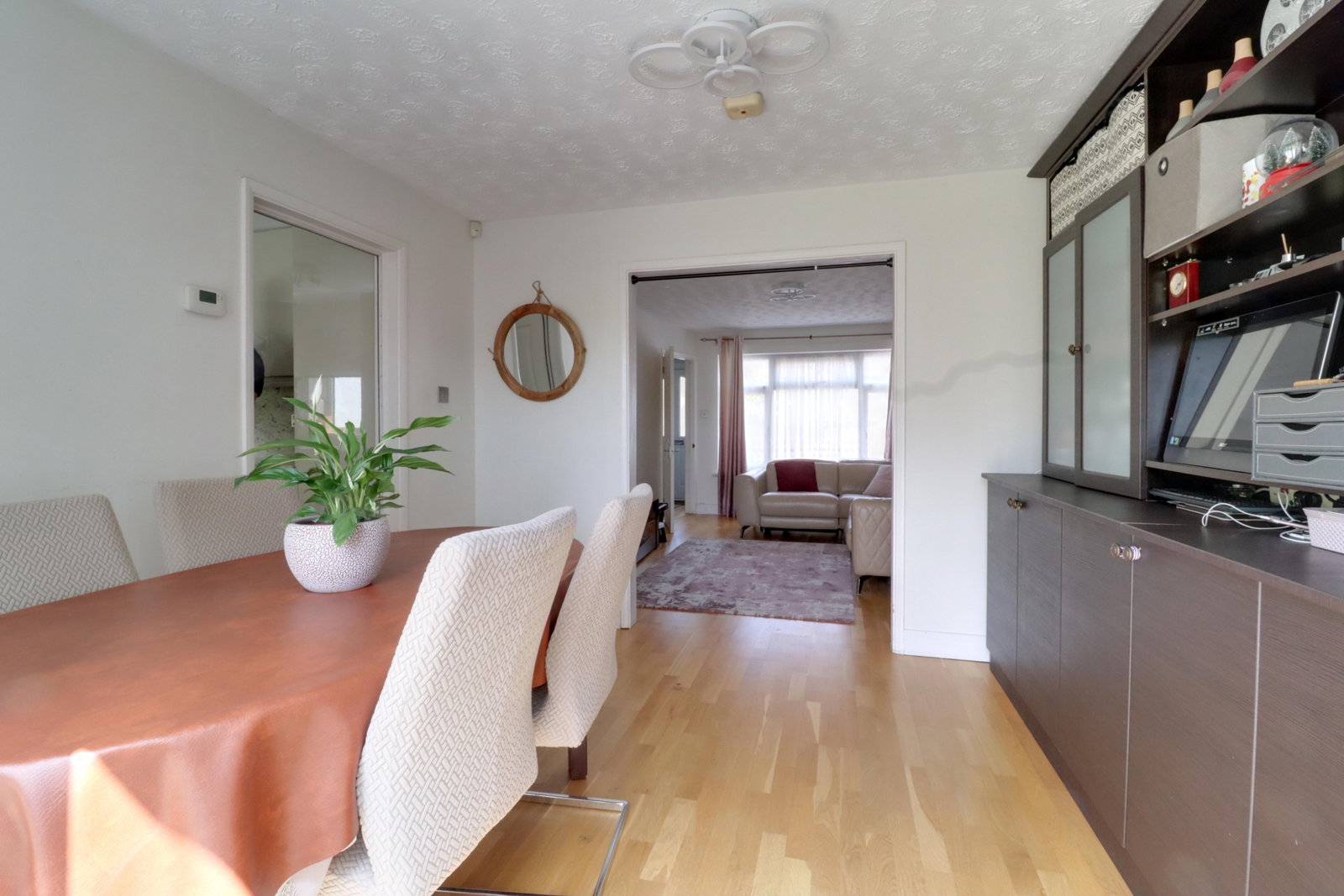 Detached House in Romford