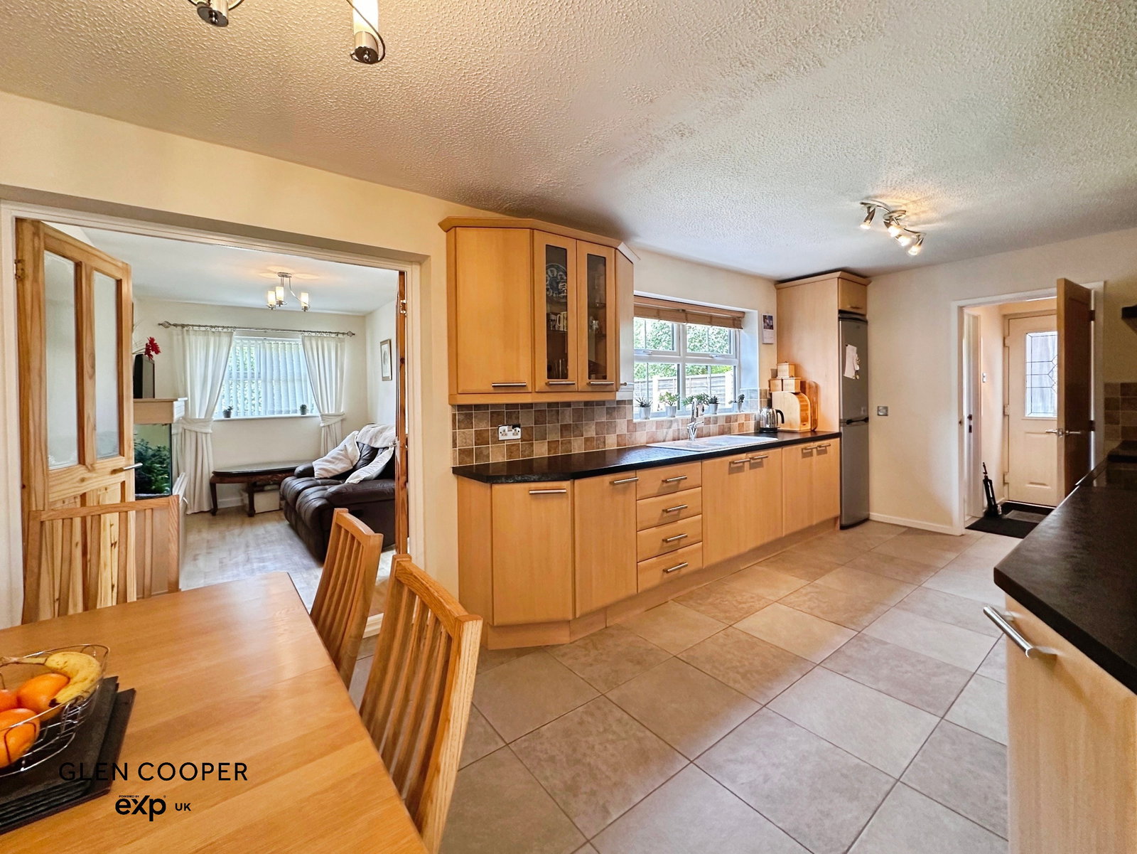 Detached House in Wakefield