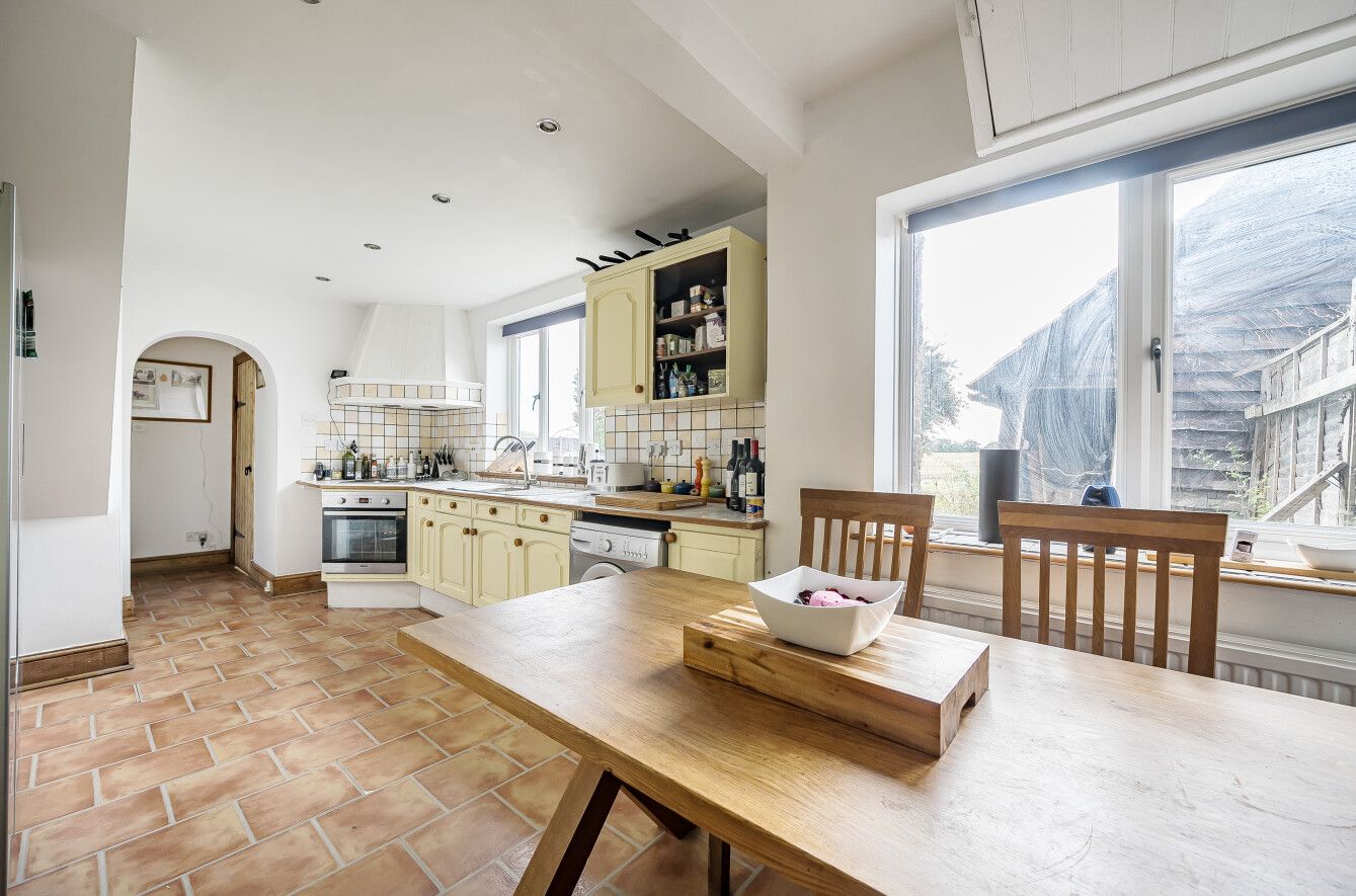 Semi Detached House in Reading