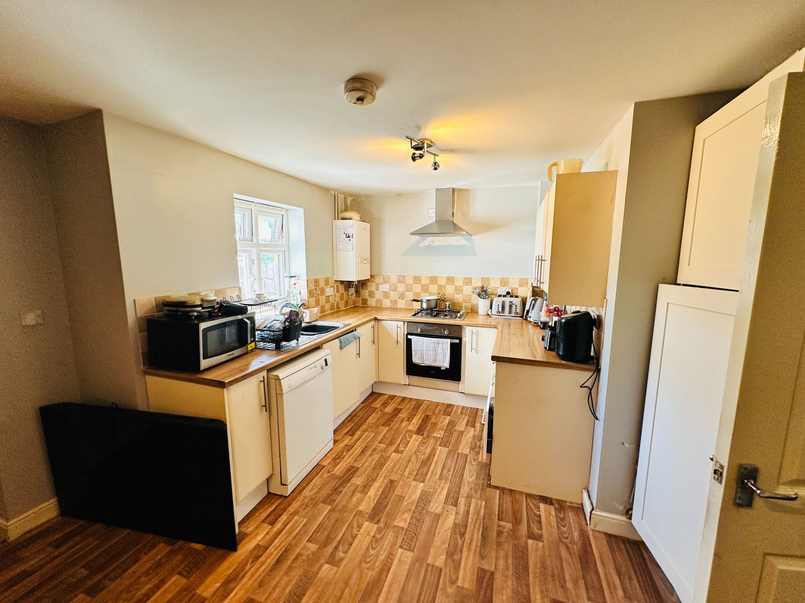 Semi Detached House in Gloucester