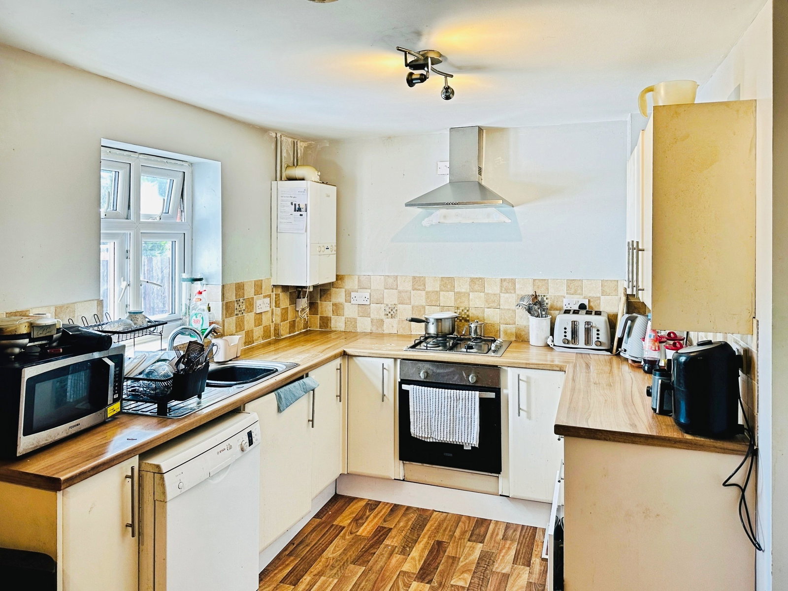 Semi Detached House in Gloucester