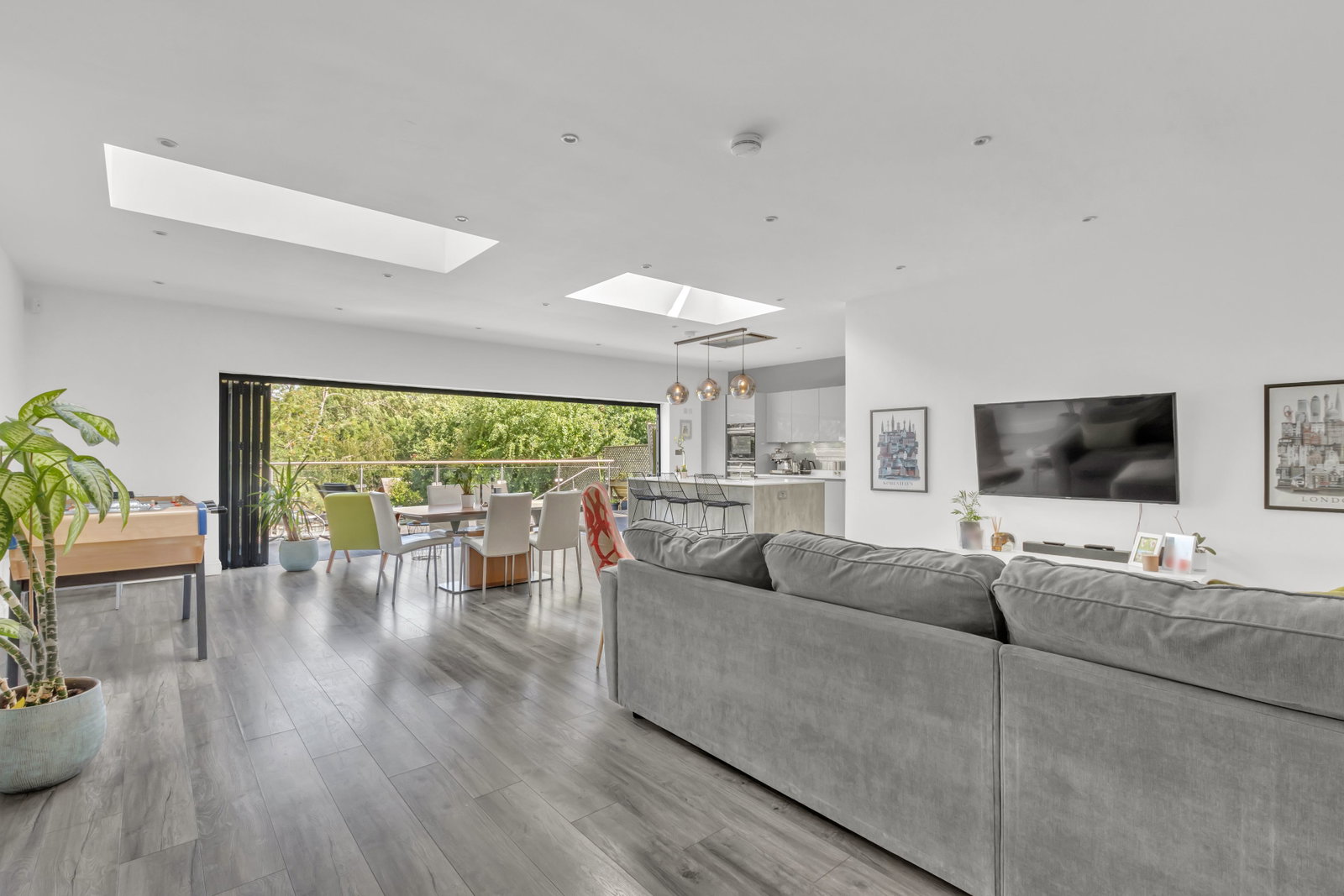Semi Detached House in London