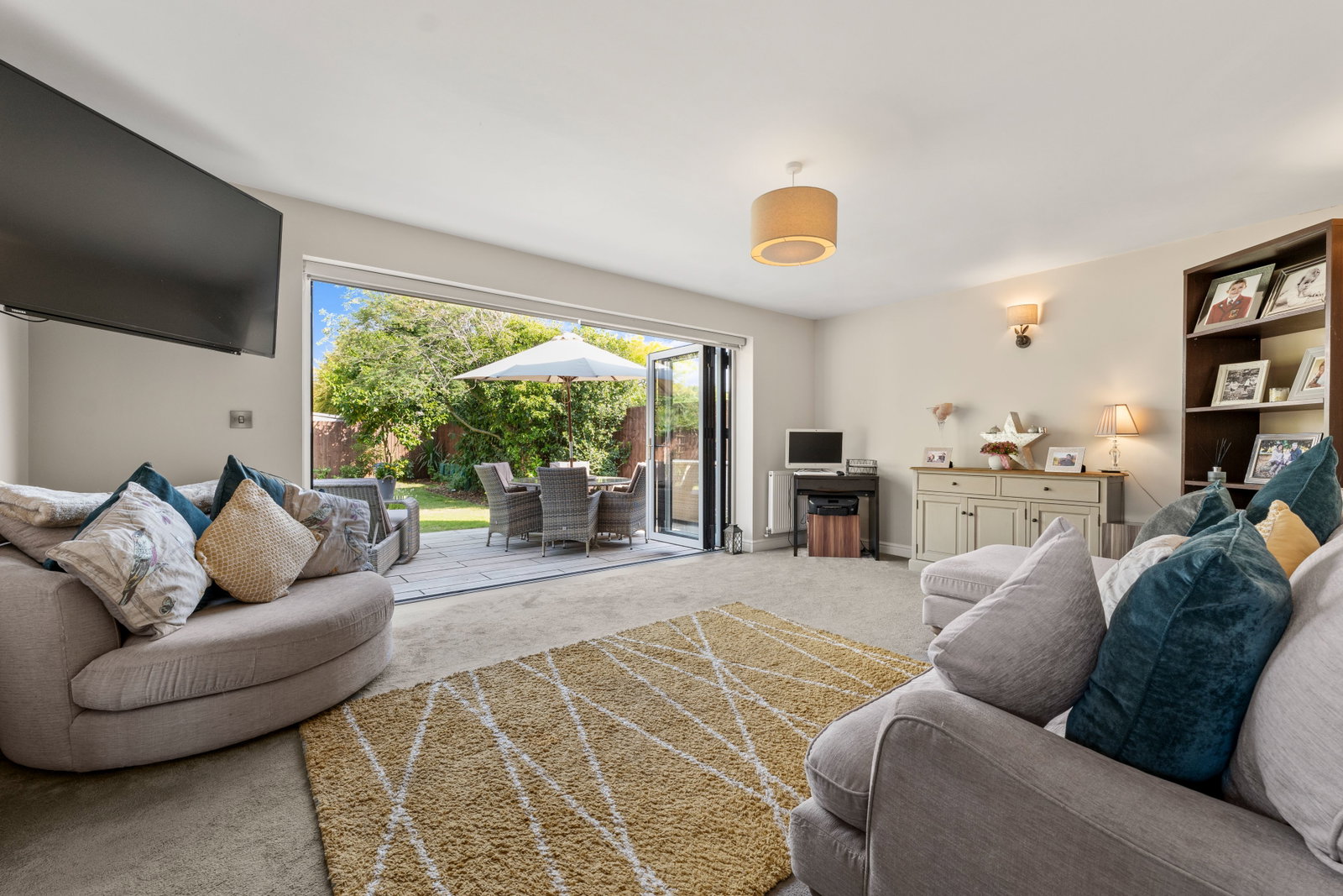 Bungalow in Newark