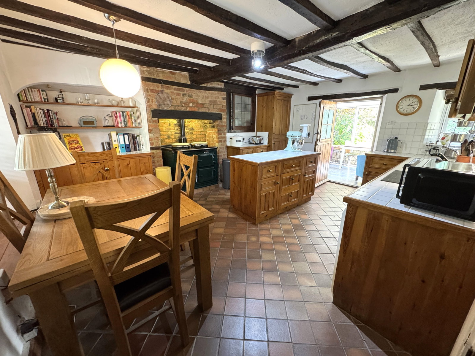 Semi Detached House in Buckingham
