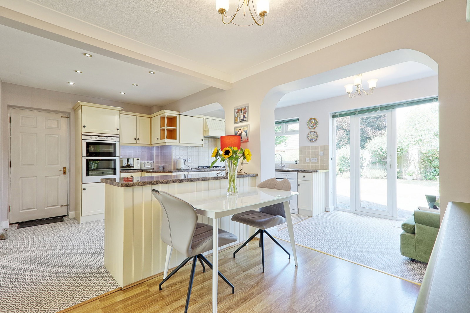 Detached House in South Ockendon
