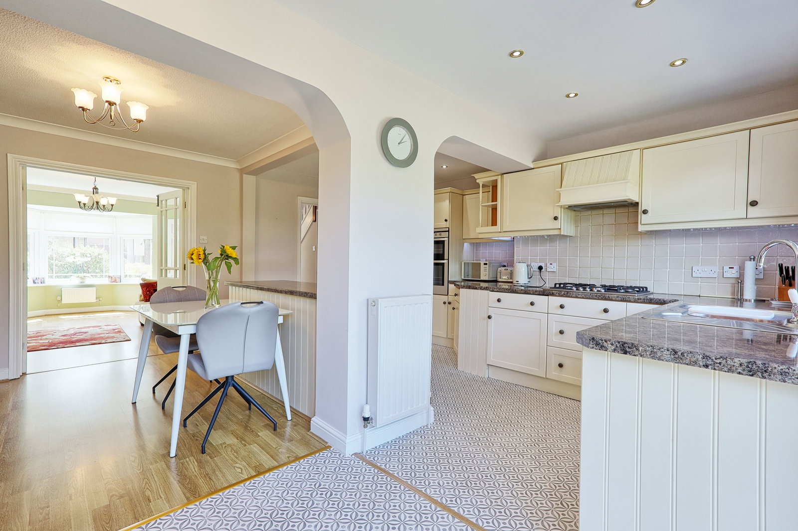 Detached House in South Ockendon