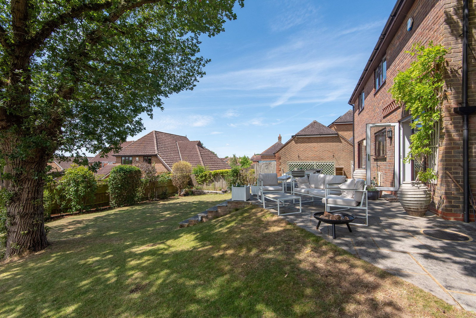 Detached House in Horsham
