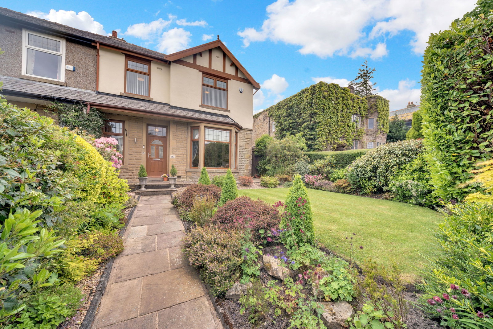 Semi Detached House in Burnley