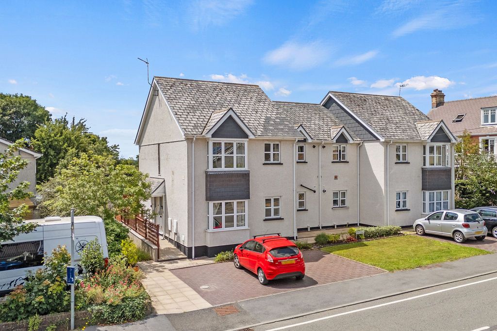 Flat in Swansea