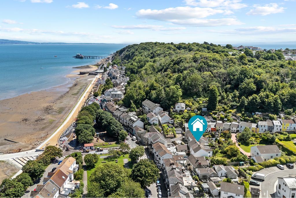 Terraced House in Swansea